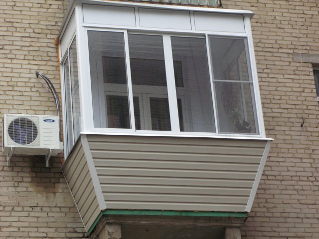 Остекление балконов в хрущевке с выносом по цене от производителя Раменское